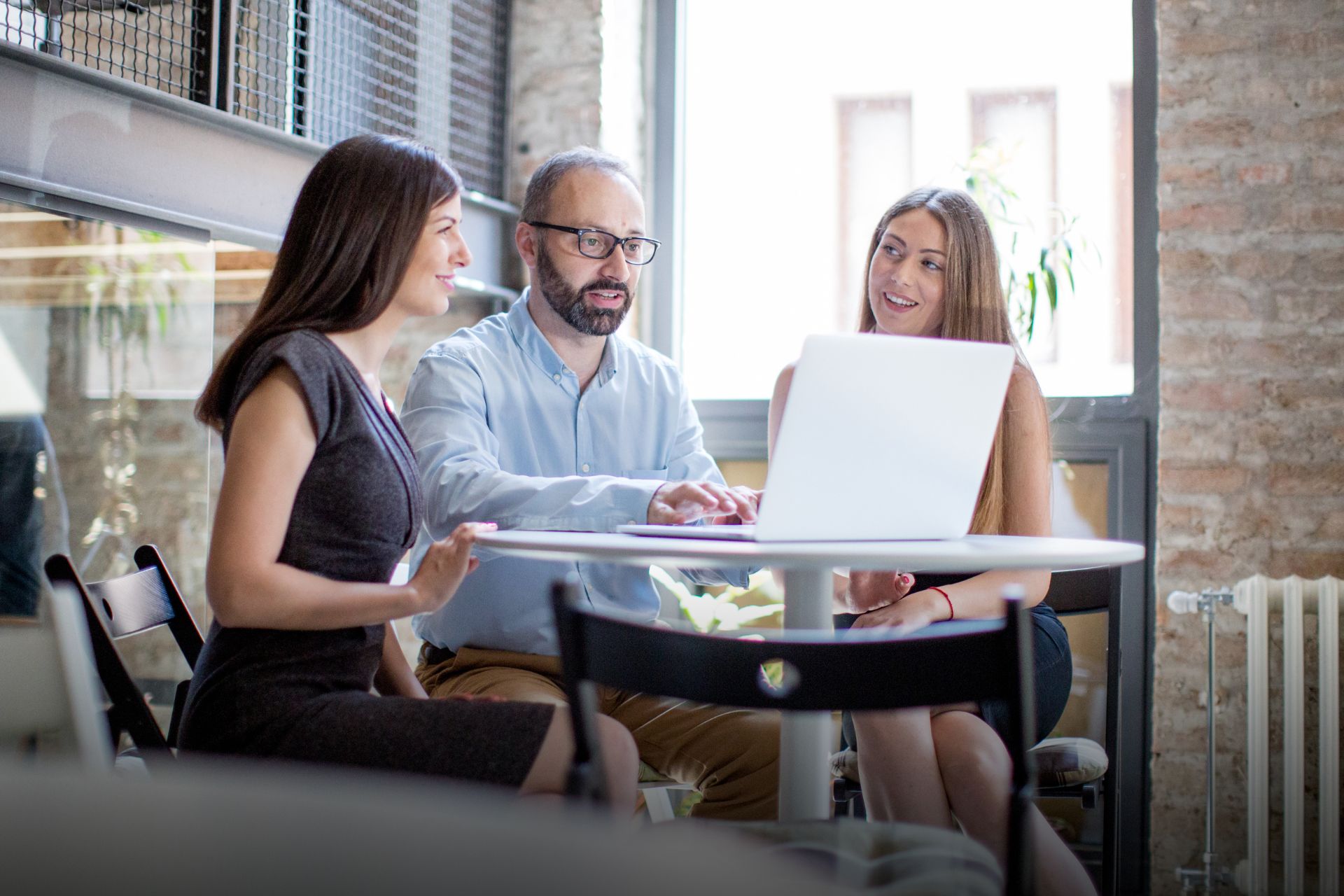 people working together on Office 365